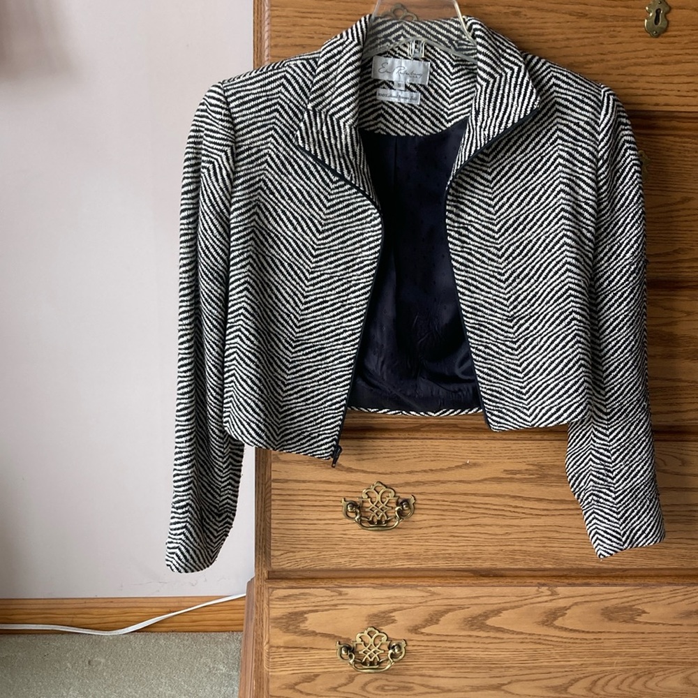 Designer Elui Ratenberg Elegant Black and White Striped Women's Blazer